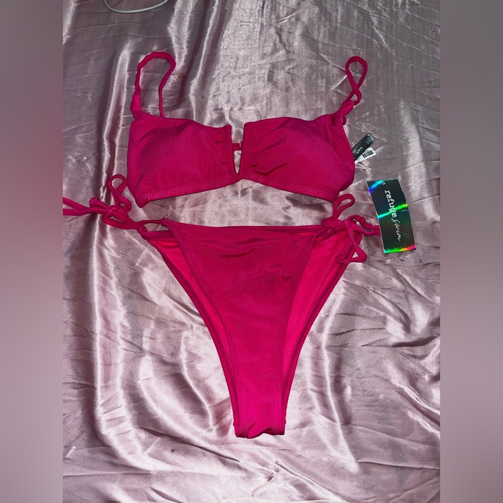Hot pink bikini size s